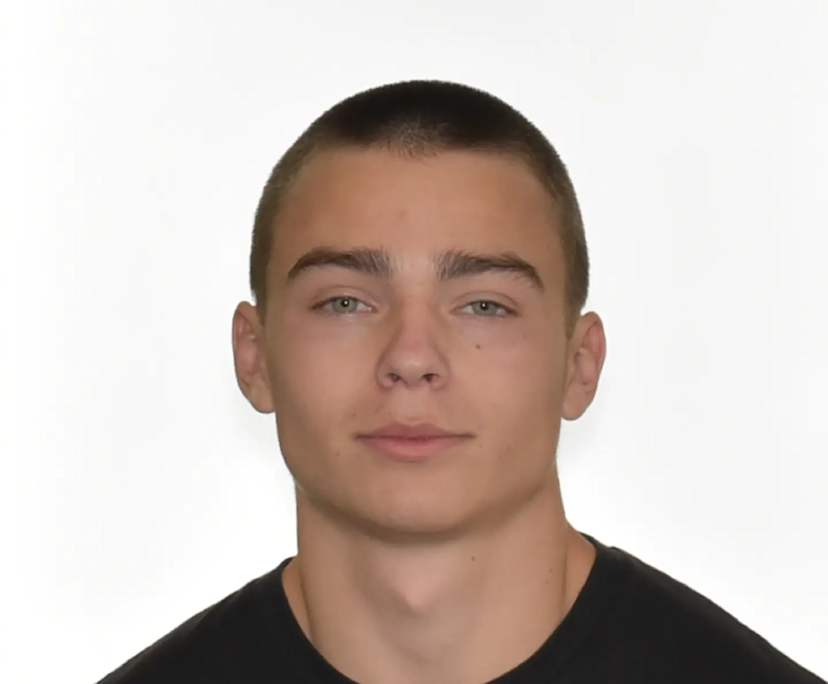 Grayson Valashinas (21) and Alec (21), $1,000, 