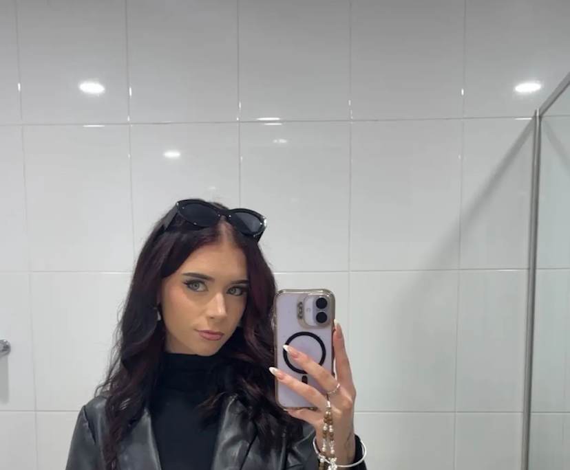 Bella