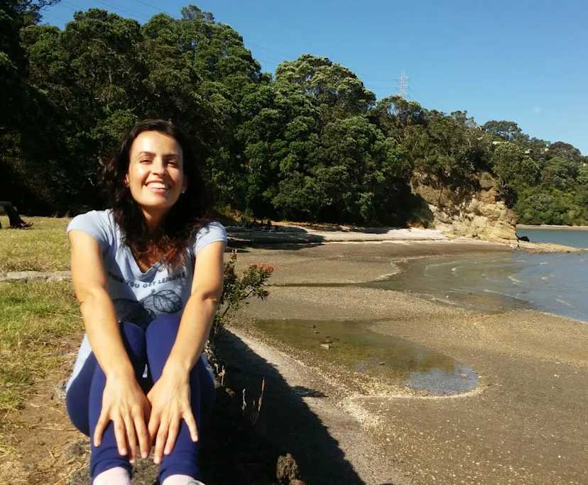 Maria Paz (42), $300, Non-smoker, No pets, and No children