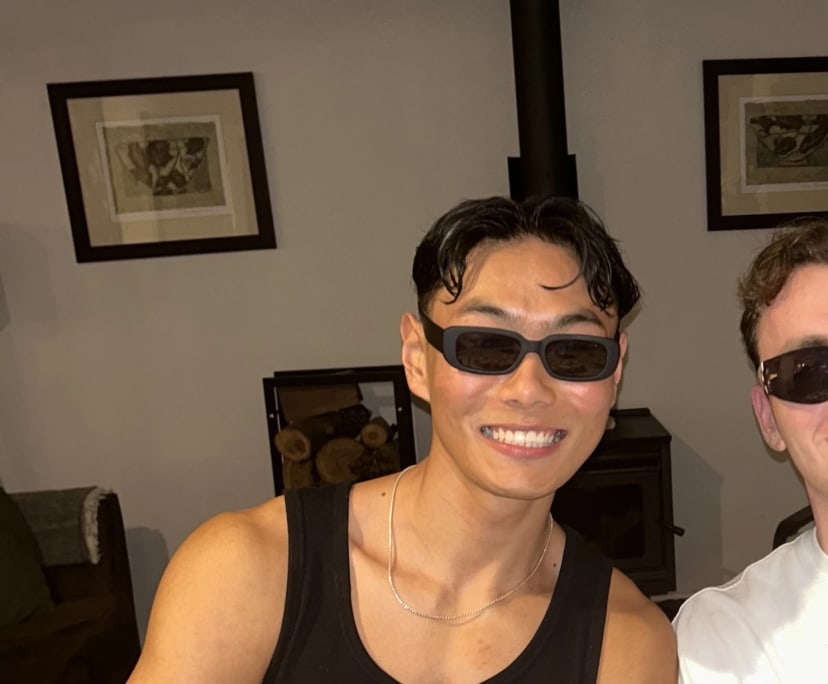 Samuel (23), $500, No pets, LGBTQIA+, Non-smoker, and No children