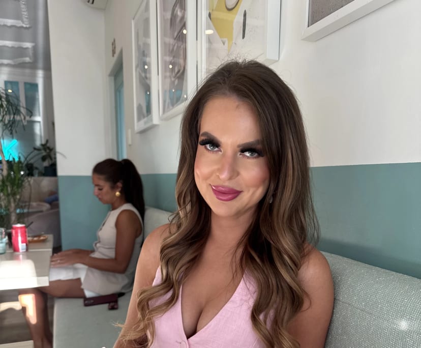 Michelle Rowe (30), $300, Non-smoker, Have pets, and No children