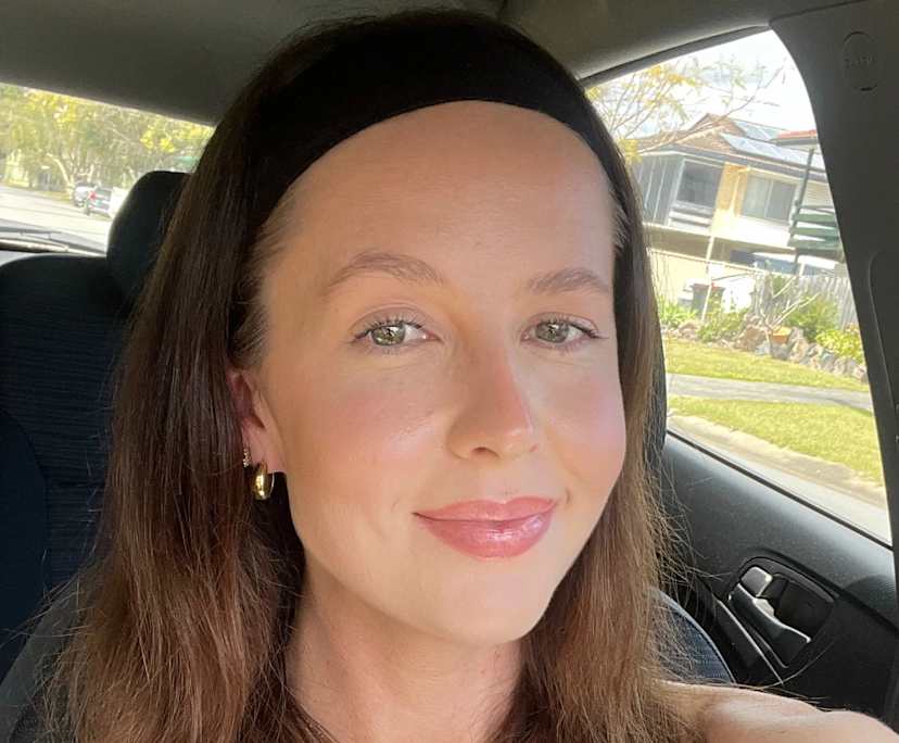 Emily (31), $300, Non-smoker, No pets, and No children