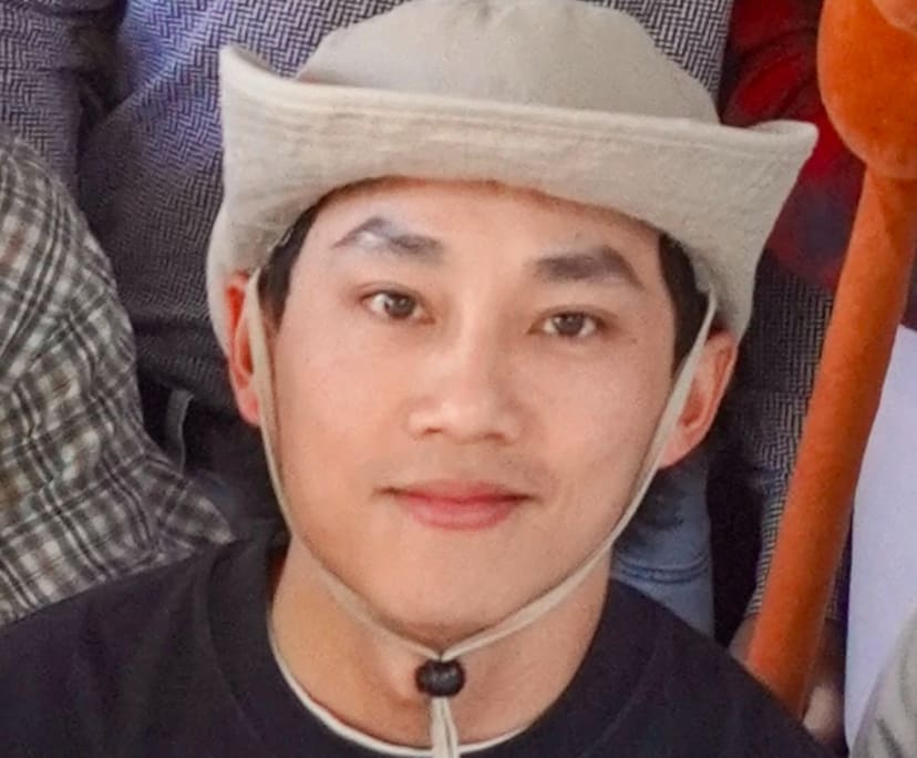 Leo (33), $400, Non-smoker, No pets, and No children