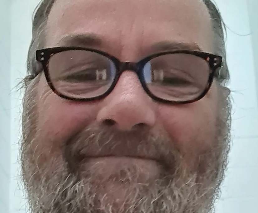 Bruce (60), $400, Non-smoker, No pets, and No children