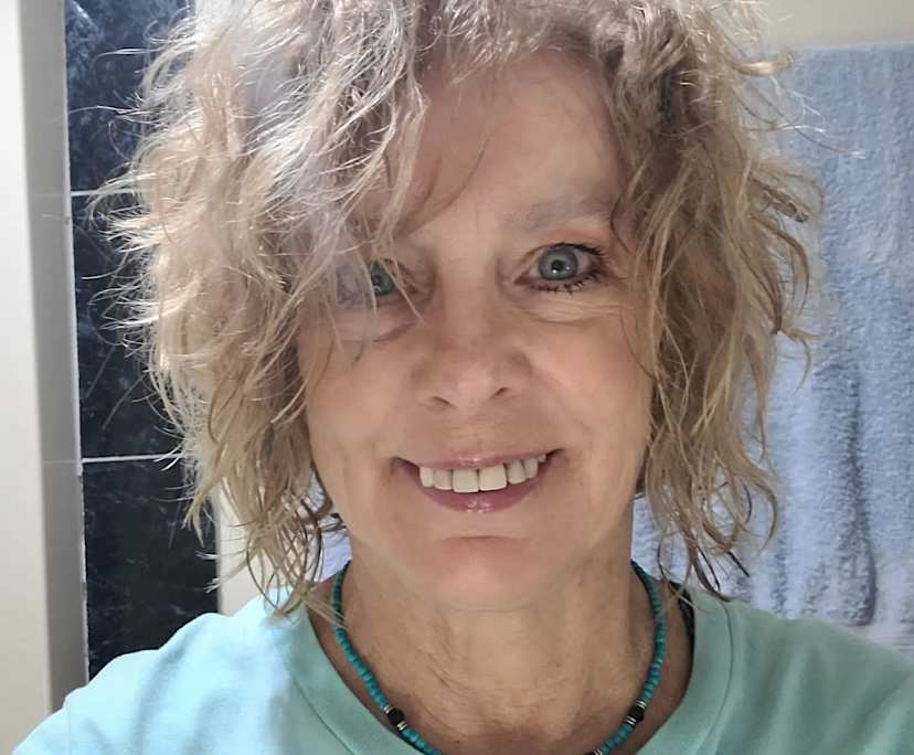 Peita (45), $500, Have pets, Non-smoker, and No children