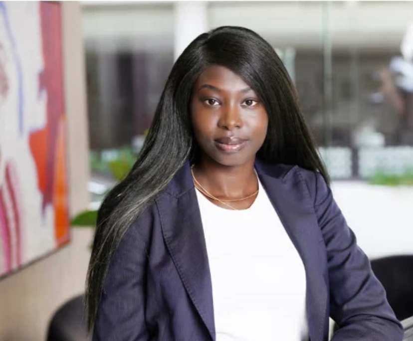 Rebecca (30), $350, No pets, Non-smoker, and No children