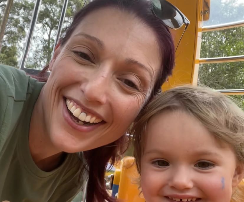 Katie (38), $850, No pets, Have children, and Non-smoker