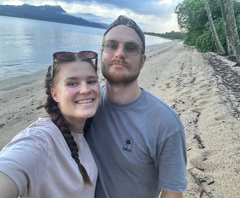 Jessica (29) and Nikita (27), $450, Non-smoker, No pets, and No children