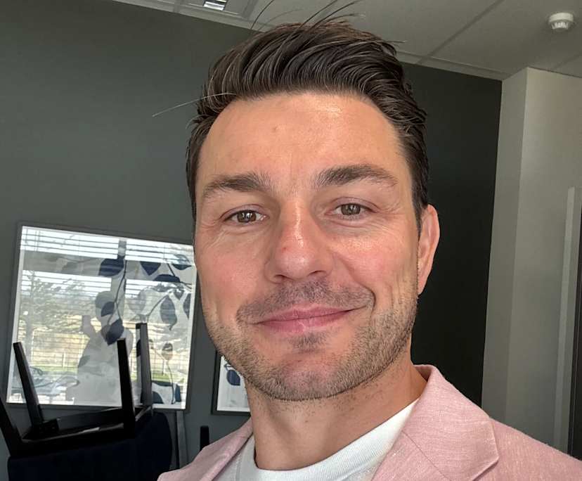 Jack (41), $400, No pets, Non-smoker, and No children