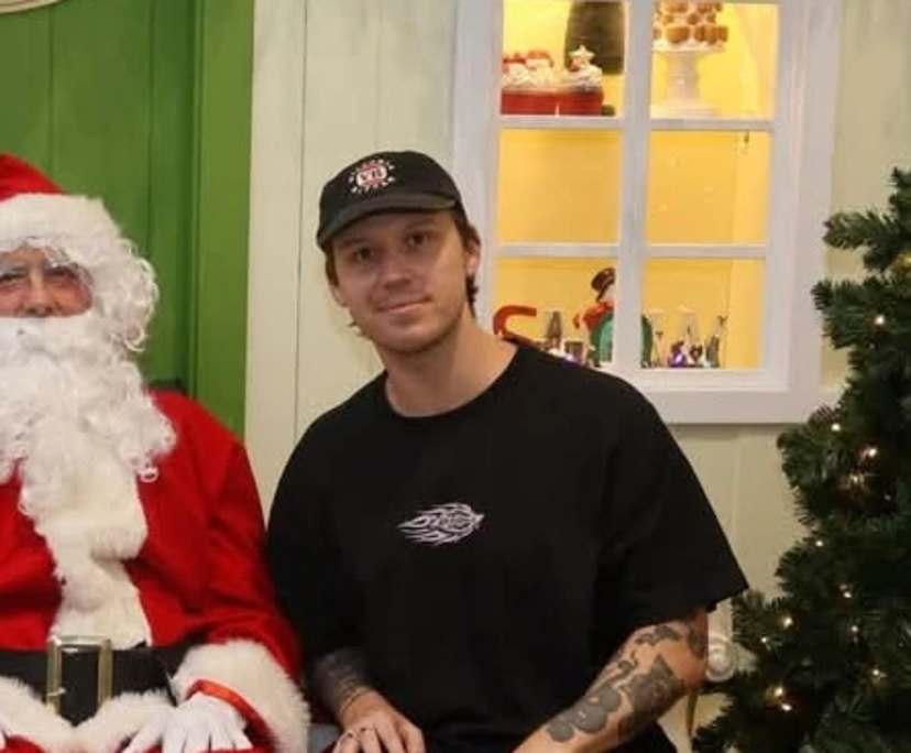 Jai (33), $250, Non-smoker, No pets, and No children