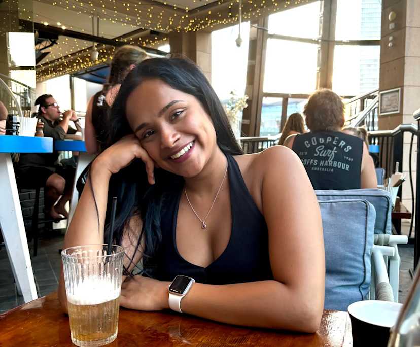 Komaliya (27), $400, Non-smoker, No pets, and No children