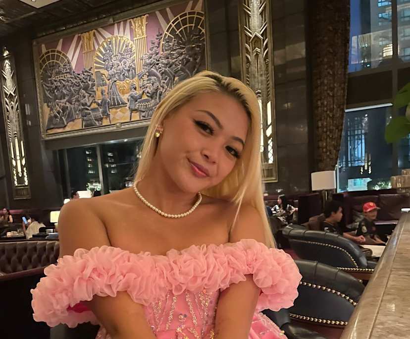 Ash (25), $300, Non-smoker, No pets, and No children