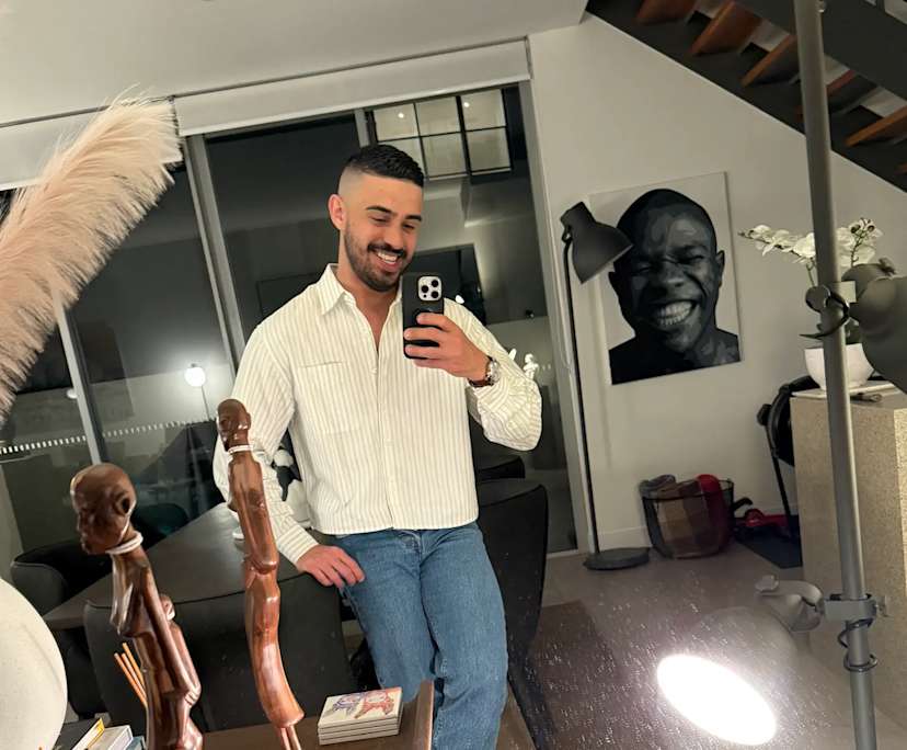 Tiago (33), $400, LGBTQIA+, Non-smoker, No pets, and No children