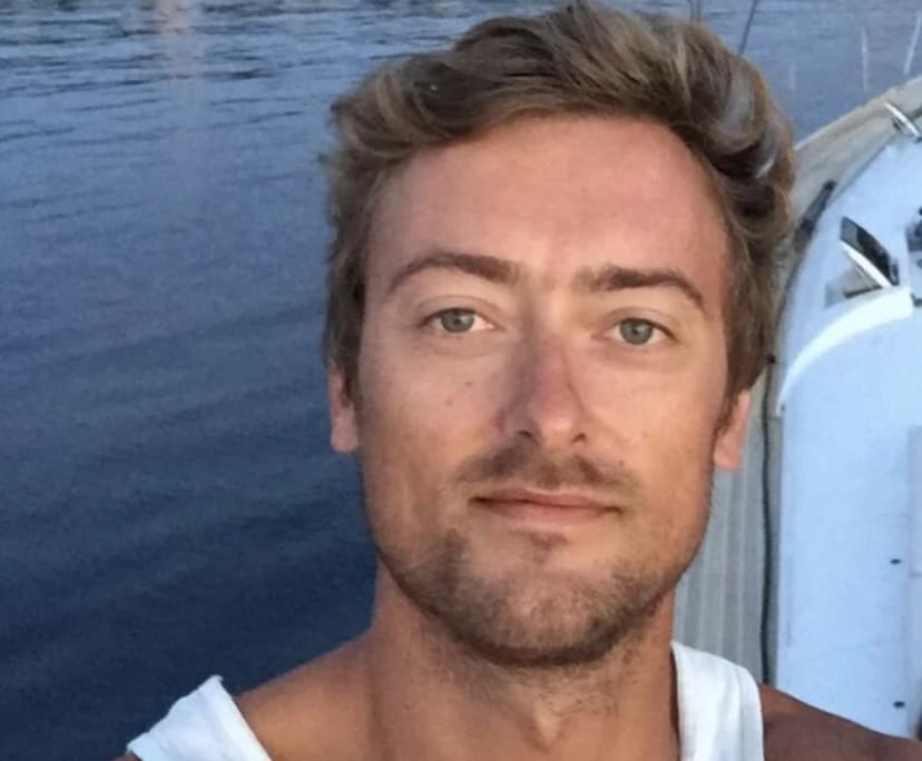 Jed (38), $450, Non-smoker, No pets, and No children
