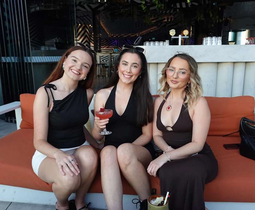 Grace (24), Jude (24) and Chloe (25), $1,000, 