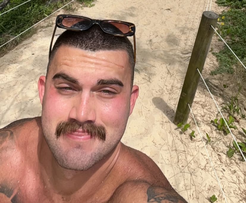 Jackson (23), $350, No pets, Non-smoker, and No children