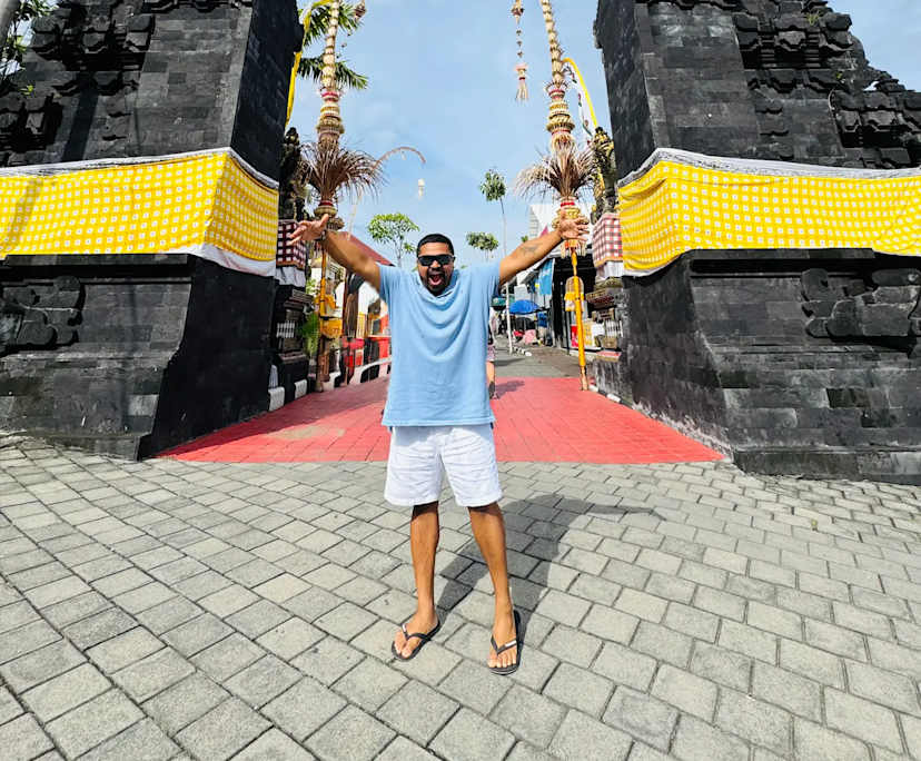 Tharindu (36), $600, Non-smoker, Have children, and No pets