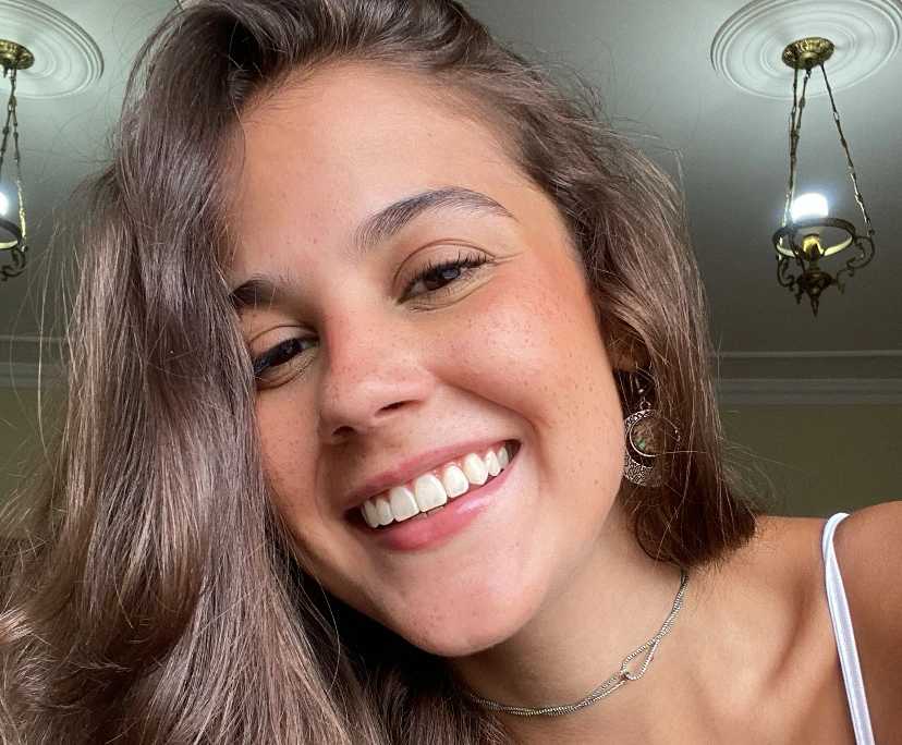 Marina (25), $400, Smoker, No pets, and No children