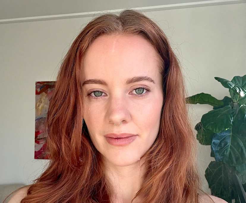 Stephanie (29), $350, Non-smoker, No pets, and No children