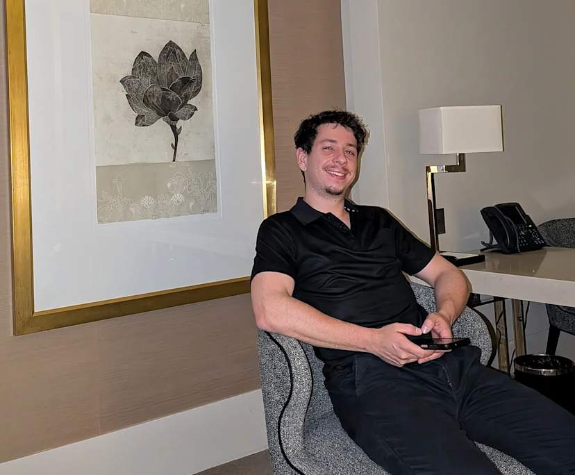 Marc (26), $450, Non-smoker, No pets, and No children