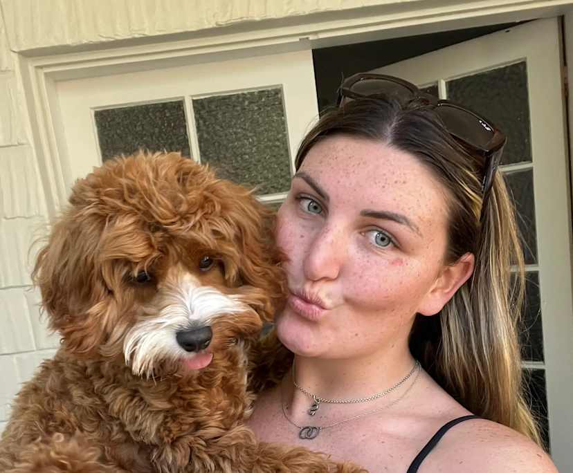 Sarah (25), $280, Non-smoker, No pets, and No children