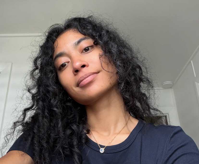 Nicole Ikana (27), $300, Smoker, No pets, and No children