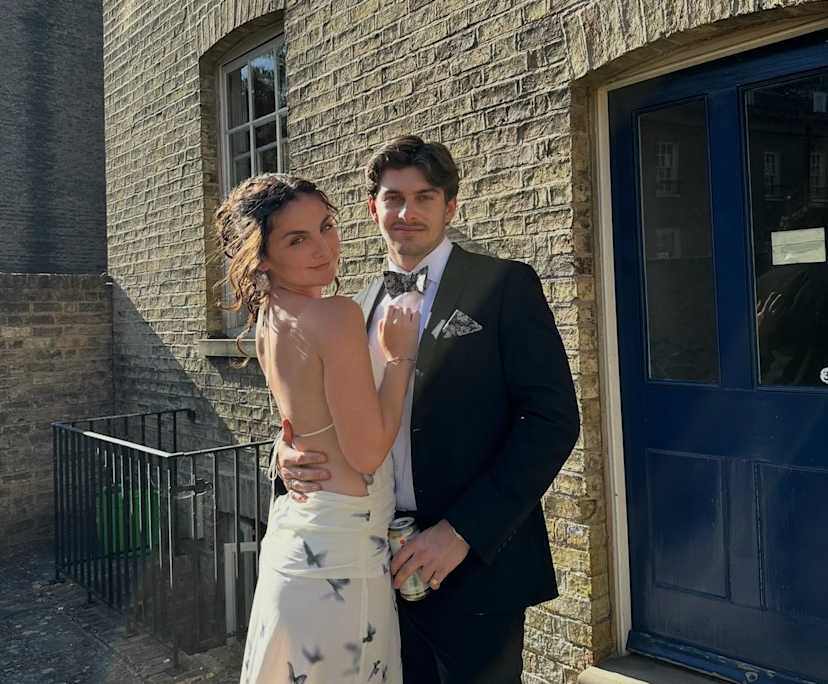 Leah (21) and Tom (23), $800, 