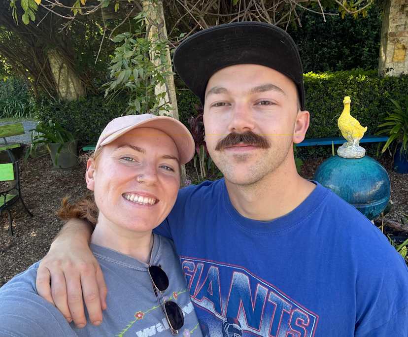 Emily (26) and Josh (28), $500, Non-smoker, Have pets, and No children