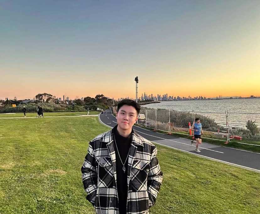 Tristan Xu (24), $300, Non-smoker, No pets, and No children