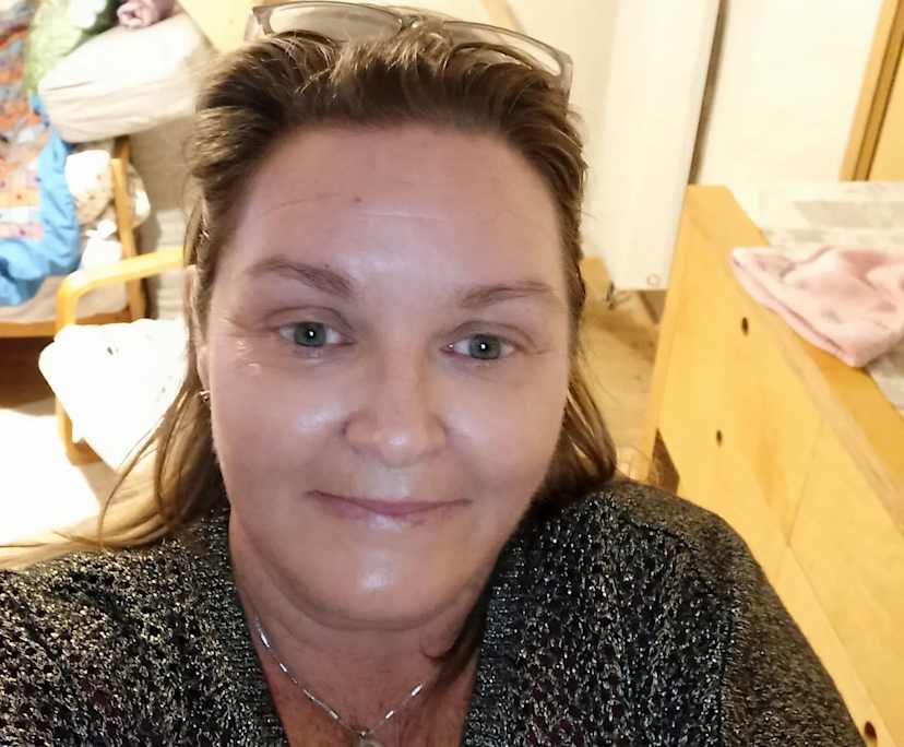 Vanessa (51) and Oliver (19), $470, 