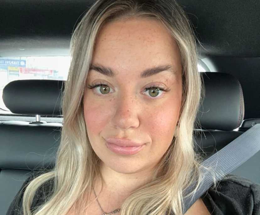 Georgia (23) and Ratu (30), $300, 