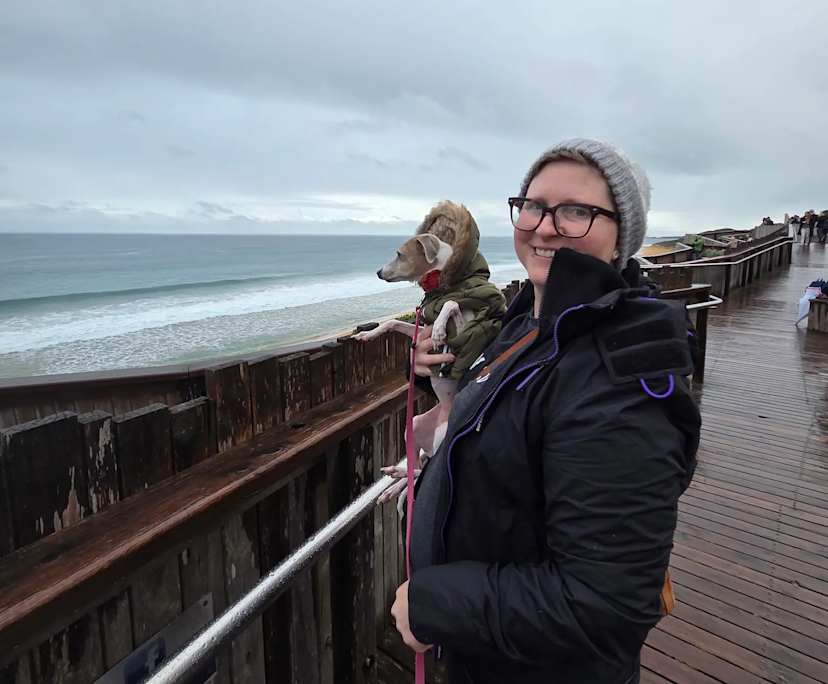 Karlee (41), $180, LGBTQIA+, Non-smoker, Have pets, and No children