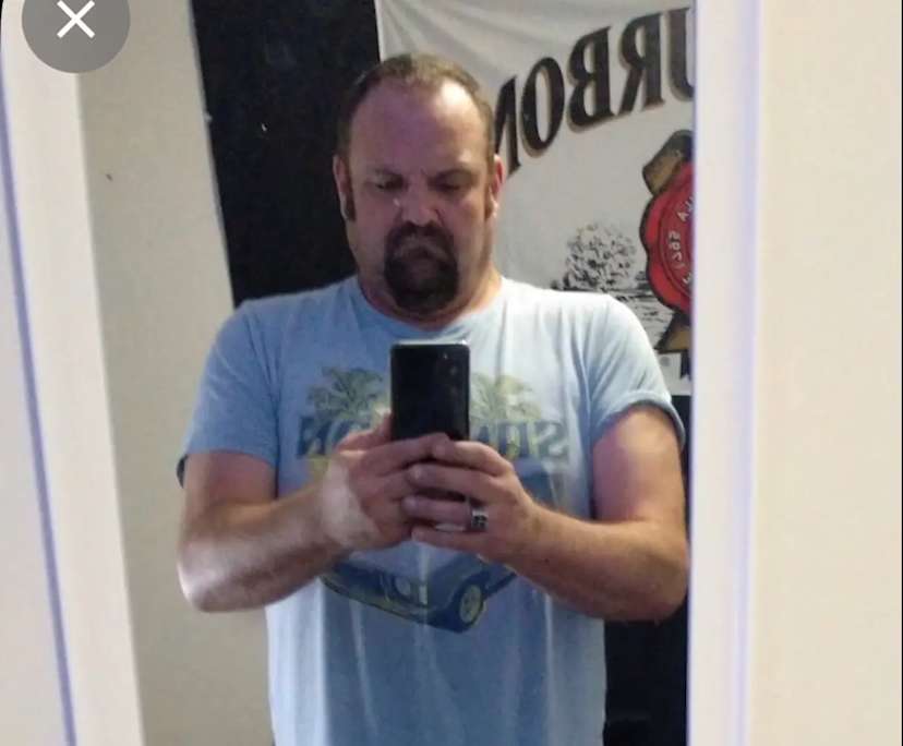 Dean (50), $250, Non-smoker, No pets, and No children