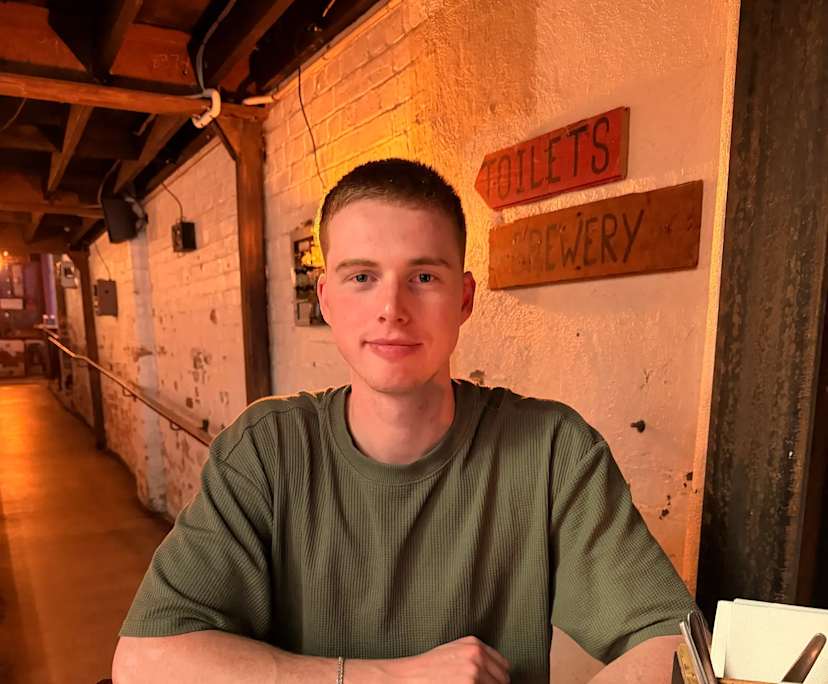 Josh (22), $250, No pets, Non-smoker, and No children