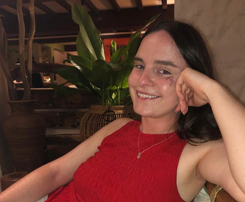 Maeve (27), $250, Non-smoker, No pets, and No children