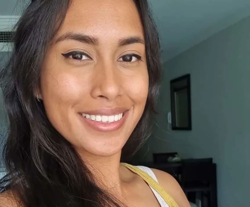 Sarah (33), $222, Non-smoker, No pets, and No children