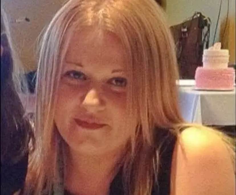 Catherine (51), $290, Non-smoker, No pets, and No children