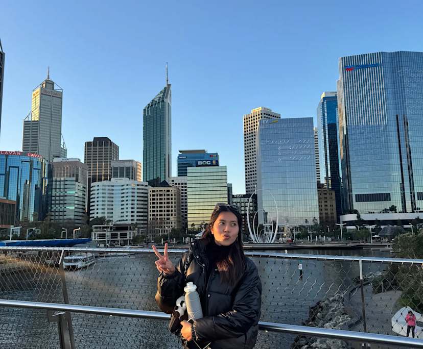 Sarawanee (24), $180, Non-smoker, Have pets, and No children