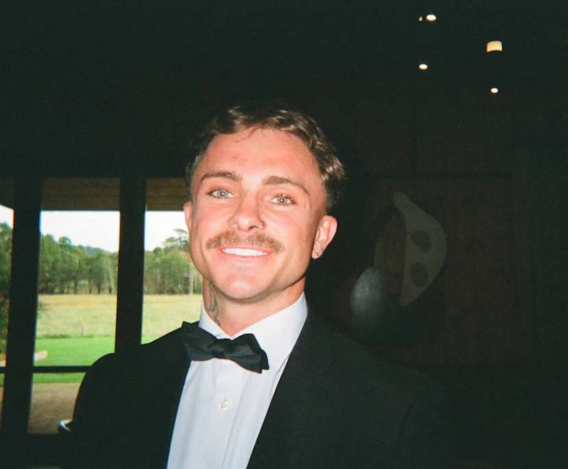 Harrison (25), $600, Non-smoker, No pets, and No children