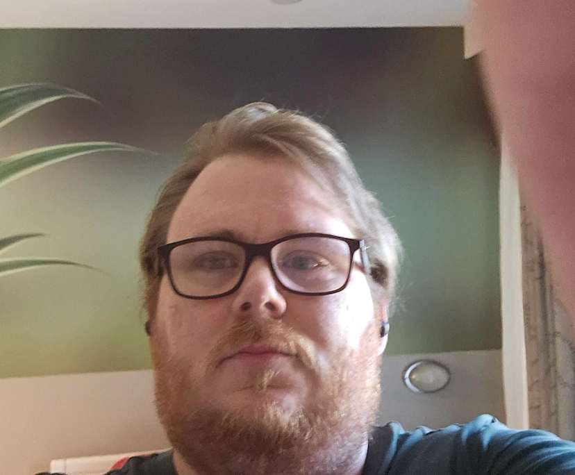 Jared Moss (39), $350, Non-smoker, No pets, and No children