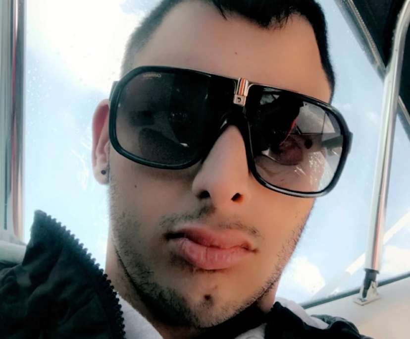 Damienraso (21), $180, Non-smoker, Have pets, and No children