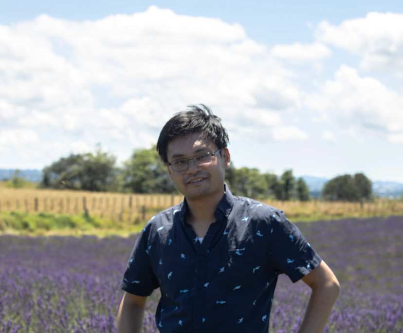 Thomas (28), $400, Non-smoker, No pets, and No children