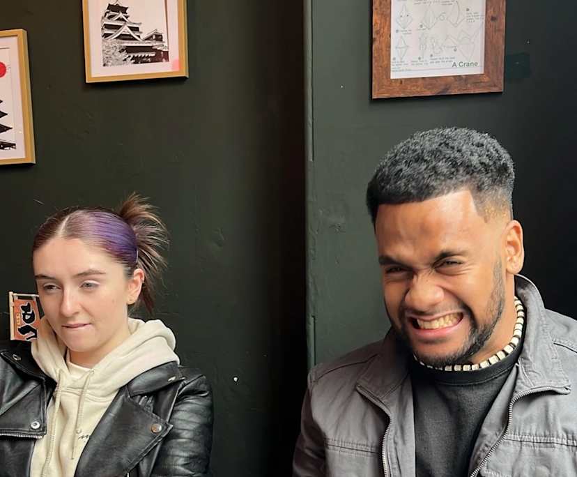 Sam (26), $200, Non-smoker, Have pets, and Have children