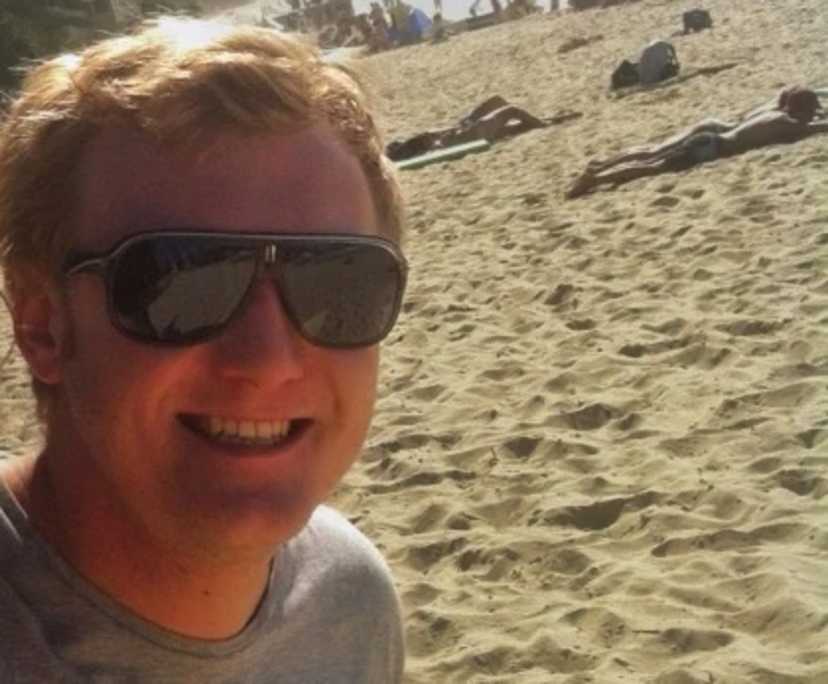 Jak (41), $300, No children, Non-smoker, and No pets