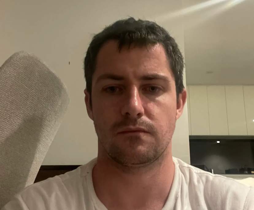 James (30), $350, Have pets, Smoker, and No children