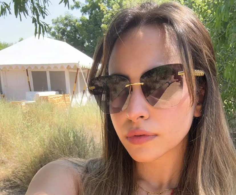 Anika (23), $550, Non-smoker, No pets, and No children