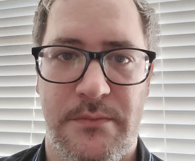 Adi (36), $600, Non-smoker, No pets, and No children