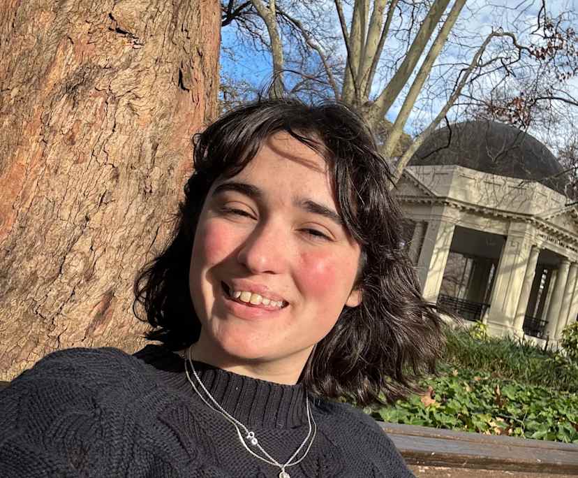 Isabelle (24), $300, 