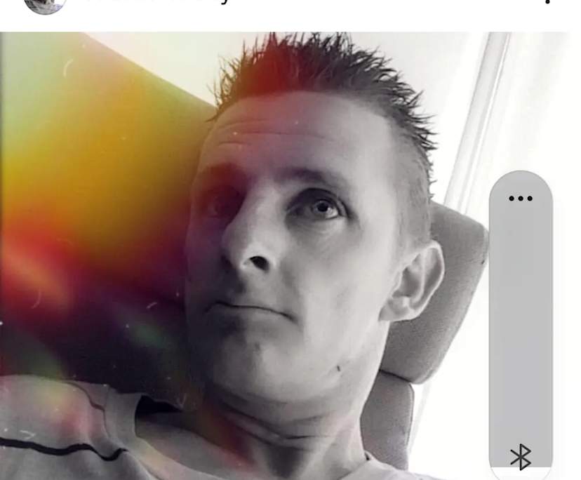 Troy (42) and Bianca (44), $350, Have pets, Smoker, and No children