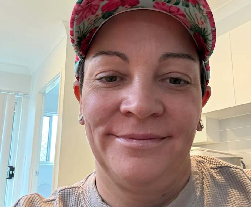 Lorna (44), $250, Non-smoker, No pets, and No children